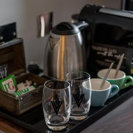 Village Hotel Manchester Ashton Екстериор снимка