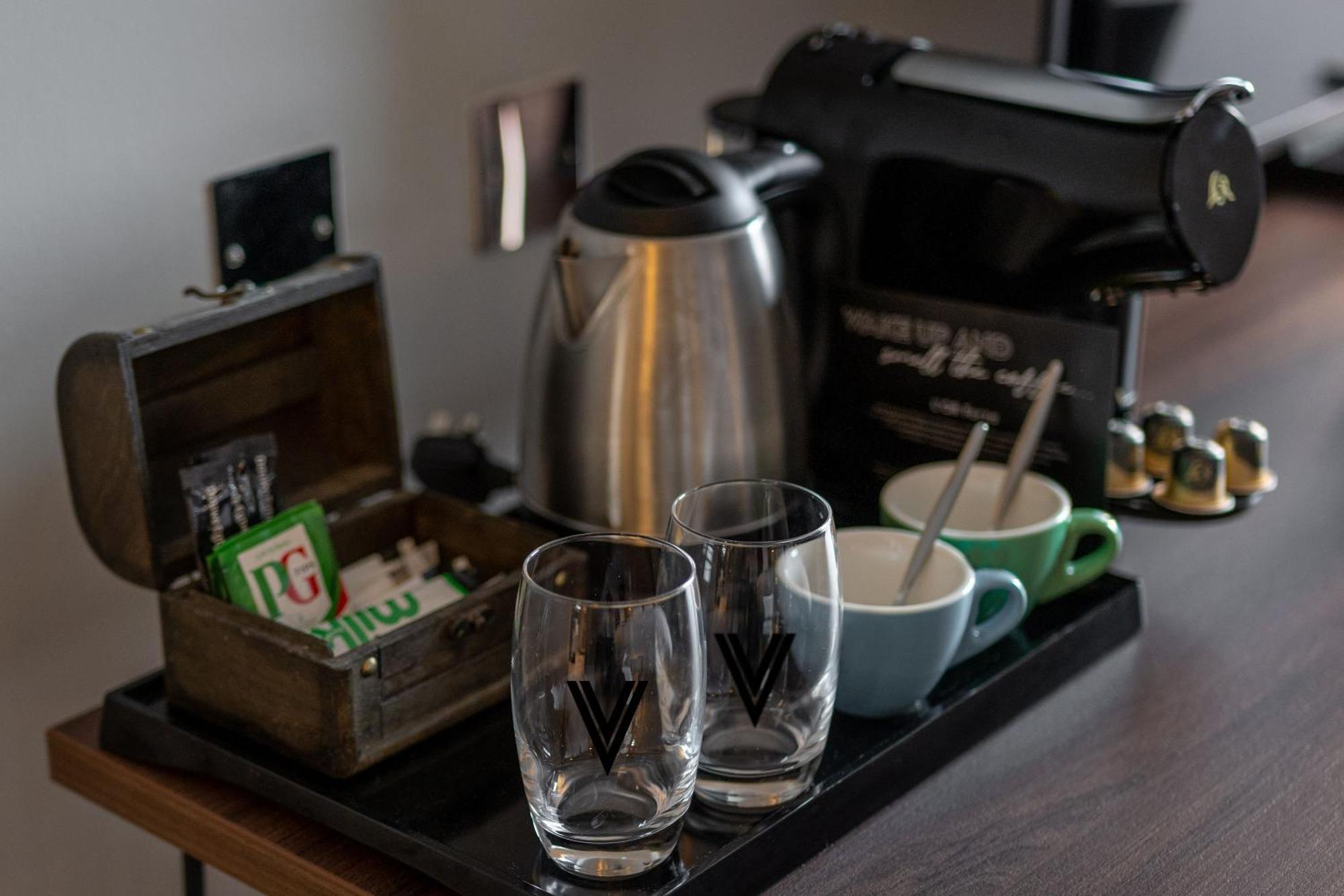 Village Hotel Manchester Ashton Екстериор снимка