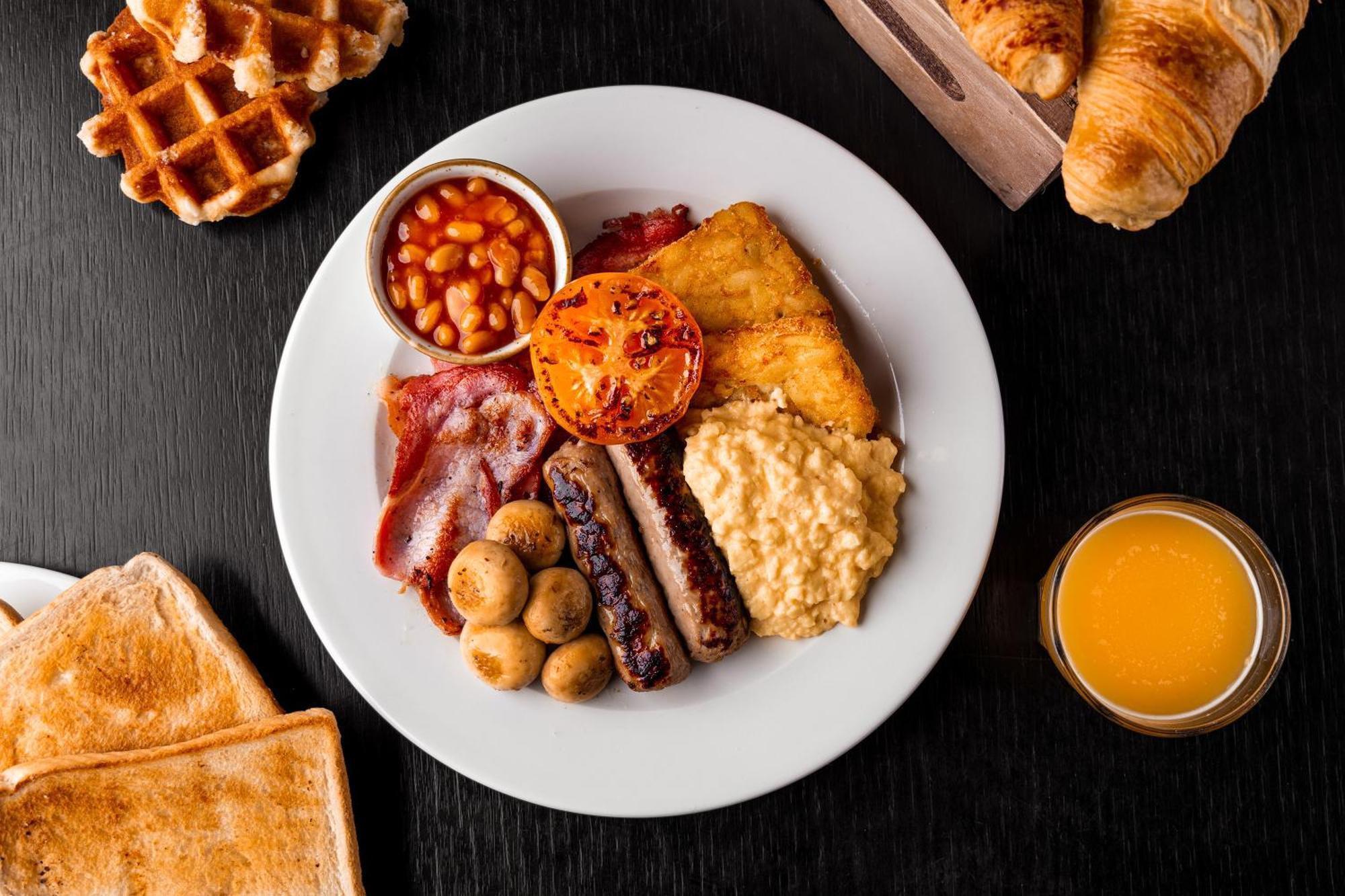 Village Hotel Manchester Ashton Екстериор снимка