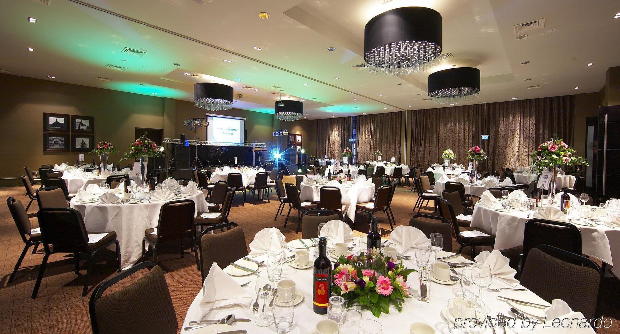Village Hotel Manchester Ashton Екстериор снимка