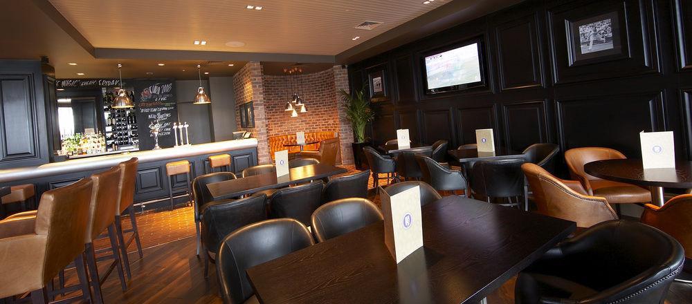 Village Hotel Manchester Ashton Екстериор снимка
