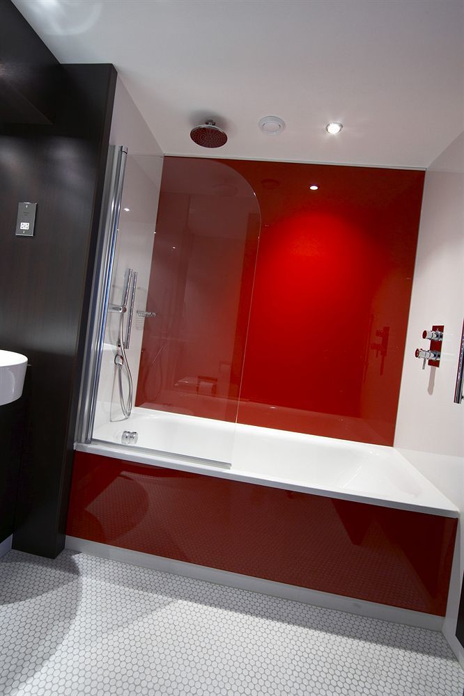 Village Hotel Manchester Ashton Екстериор снимка