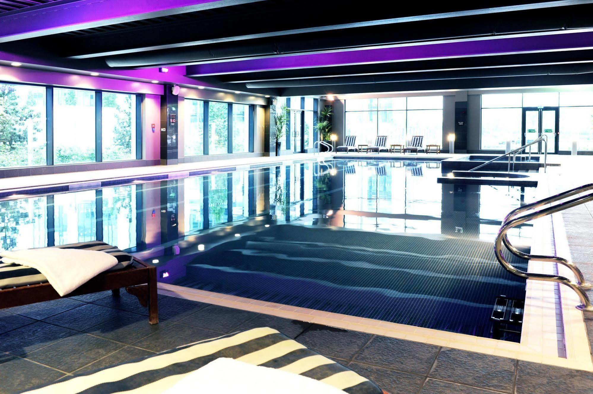 Village Hotel Manchester Ashton Екстериор снимка
